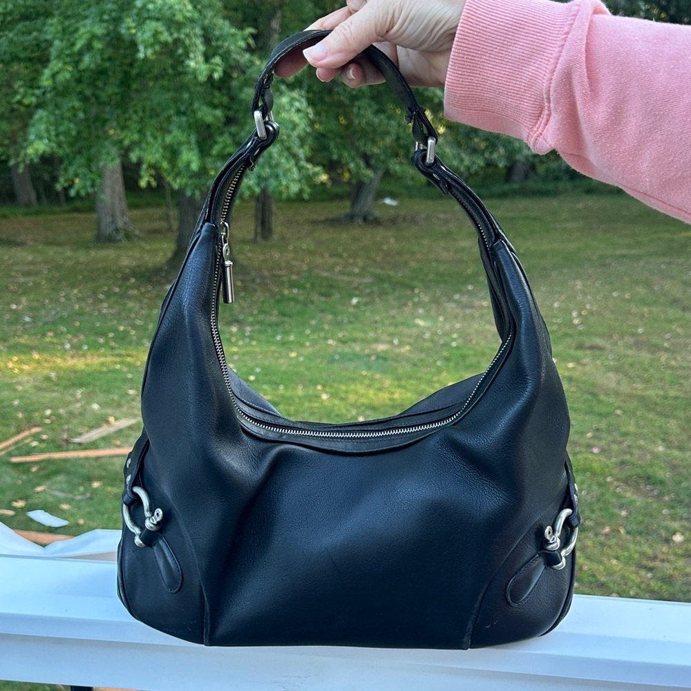 Burberry Black Leather Hobo Bag - Picture 3 of 16